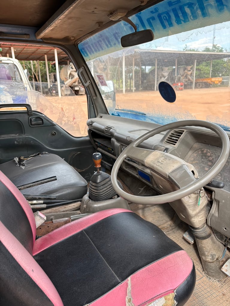 รถดั้ม 5 คิว