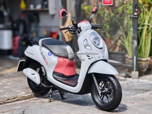 Scoopy i 2022 Club12 วิ่ง10000โล รถบ้านเครื่องท่อเดิมสีสวย เล่มเขียวชุดโอนครบ No1335