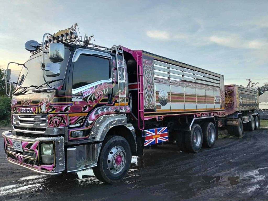 ขายแม่ลูกอีซูซุปี56 ขายแม่ลูกอีซูซุปี56