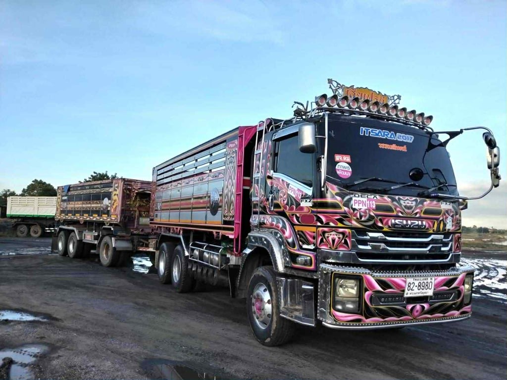 ขายแม่ลูกอีซูซุปี56 ขายแม่ลูกอีซูซุปี56