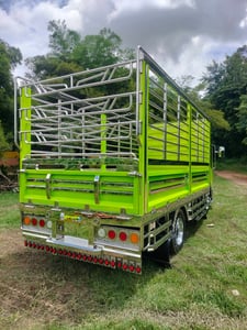 ISUZU NMR 130แรงม้า รถบรรทุก 6ล้อ กระบะคอกสูง ปี2023 เลขไมล์น้อยกว่า 50,000 กม.