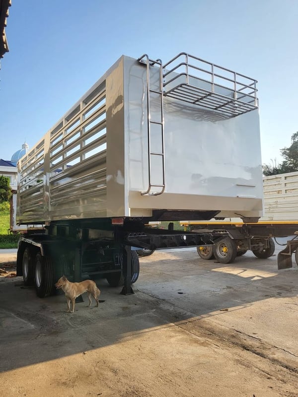 หางเซมิดั้มยาว 7 เมตร