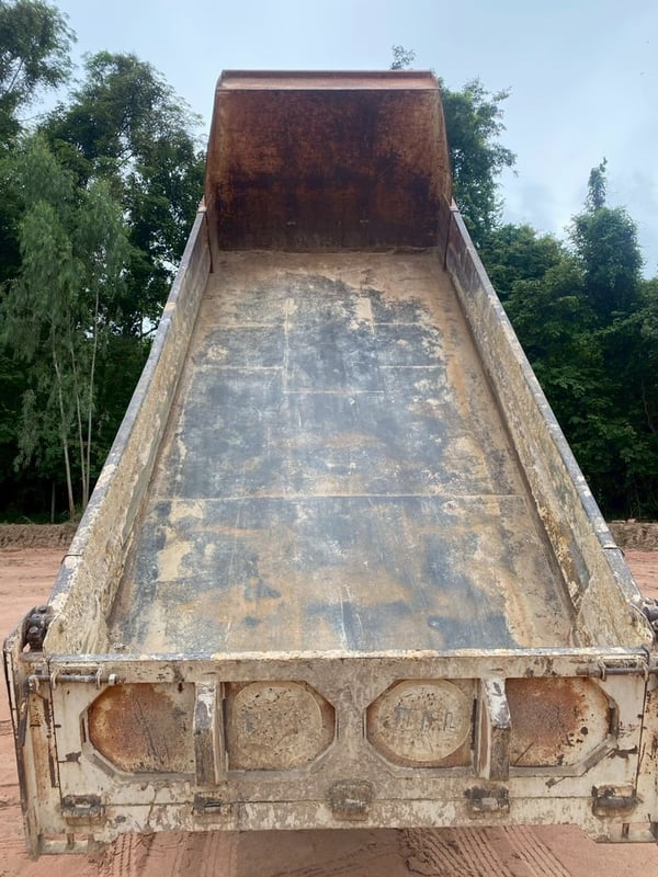 ขายรถ6ล้อดั้มพ์ Hino Dutro 300 