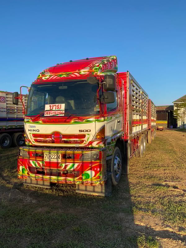 ฮีโน่344แรงม้า แม่ ลูกคอกเกษตรไม่ดั๊ม