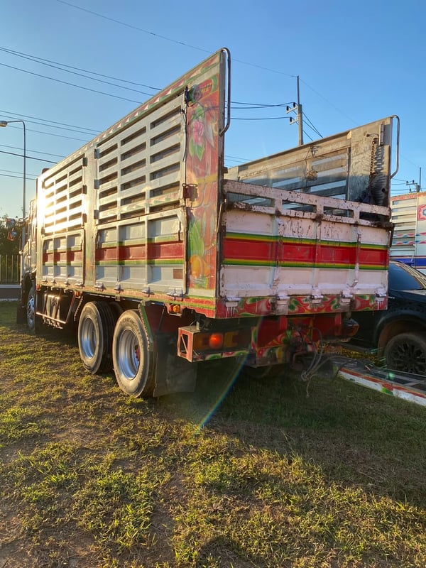 ฮีโน่344แรงม้า แม่ ลูกคอกเกษตรไม่ดั๊ม