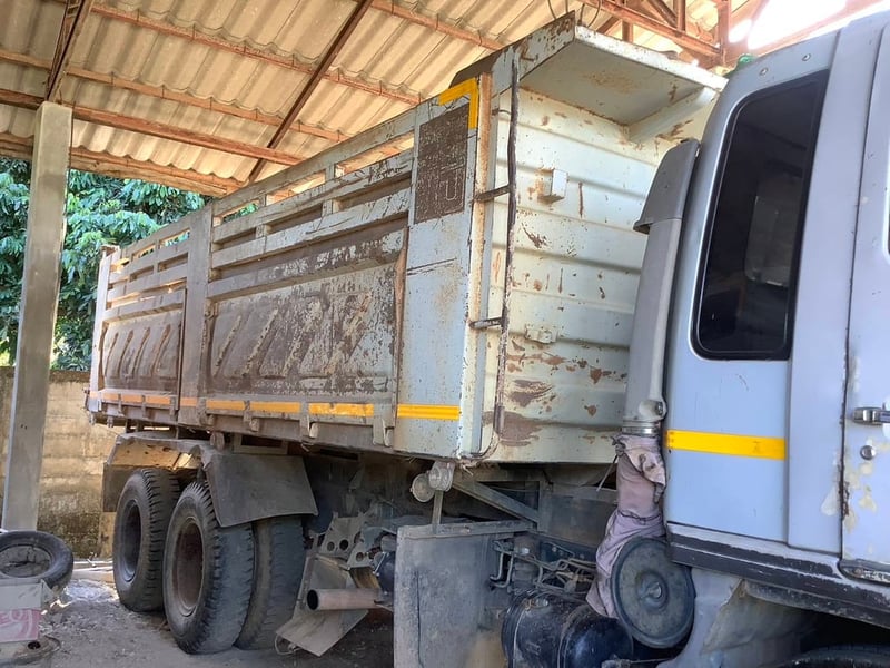 ฮีโน่ 1J ปี 2540 ดั๊มสามมิตรสองเพลา 