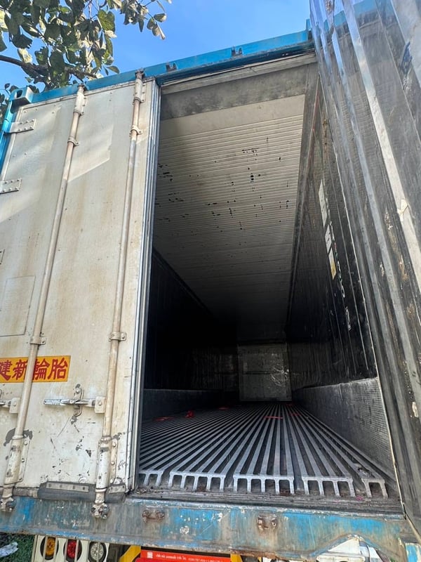 ตู้เย็น รถบรรทุก