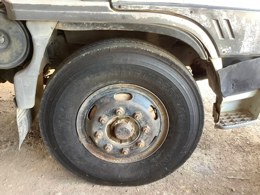 ฮีโน่ 1J ปี 2540 ดั๊มสามมิตรสองเพลา ฮีโน่ 1J ปี 2540 ดั๊มสามมิตรสองเพลา