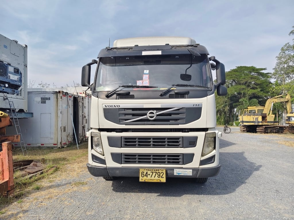 ขายรถหัวลาก มือสอง ยี่ห้อ Volvo FM9 ราคา 650,000 บาท
