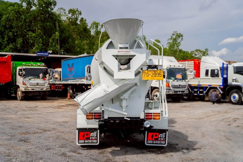 ISUZU FRR 190แรงม้า รถบรรทุก 6ล้อ โม่ผสมปูน ปี2018
