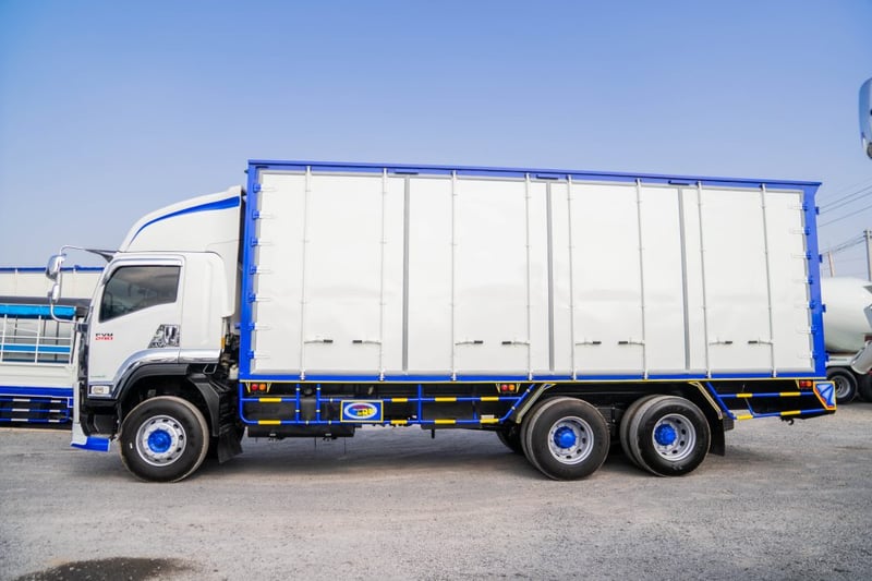 ISUZU FVM รถบรรทุก 10ล้อ ตู้แห้ง ปี2022 เลขไมล์ 200,781 กม. ISUZU FVM รถบรรทุก 10ล้อ ตู้แห้ง ปี2022 เลขไมล์ 200,781 กม.