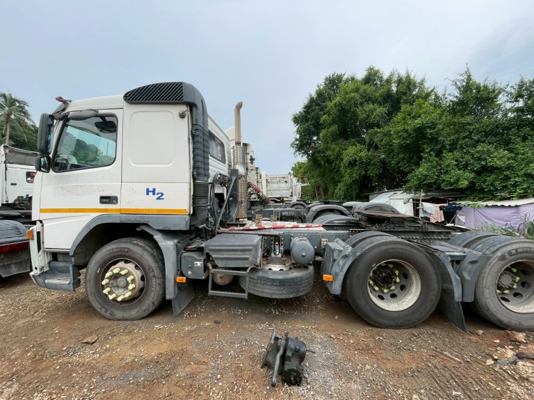 VOLVO FM 400แรงม้า รถบรรทุก หัวลาก 10ล้อ หัวลาก เฉพาะหัว ปี2009 VOLVO FM 400แรงม้า รถบรรทุก หัวลาก 10ล้อ หัวลาก เฉพาะหัว ปี2009