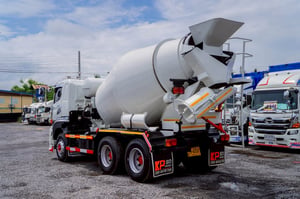 HINO FM 344แรงม้า รถบรรทุก 10ล้อ โม่ผสมปูน   LIEBHERR  ปี2019 เลขไมล์ 165,559 กม.