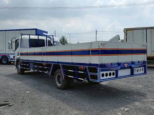 ISUZU FRR 210แรงม้า รถบรรทุก 6ล้อ กระบะเหล็ก ปี2013