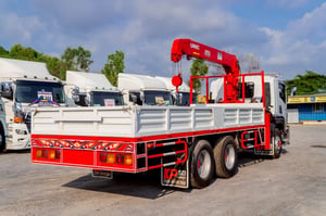 ISUZU FVM 240แรงม้า รถบรรทุก 10ล้อ กระบะเหล็กติดเครน ปี2017