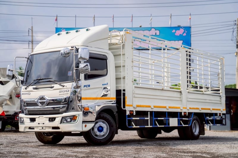 HINO FC รถบรรทุก 6ล้อ กระบะคอกสูง ปี2023 เลขไมล์ 40,000 กม.