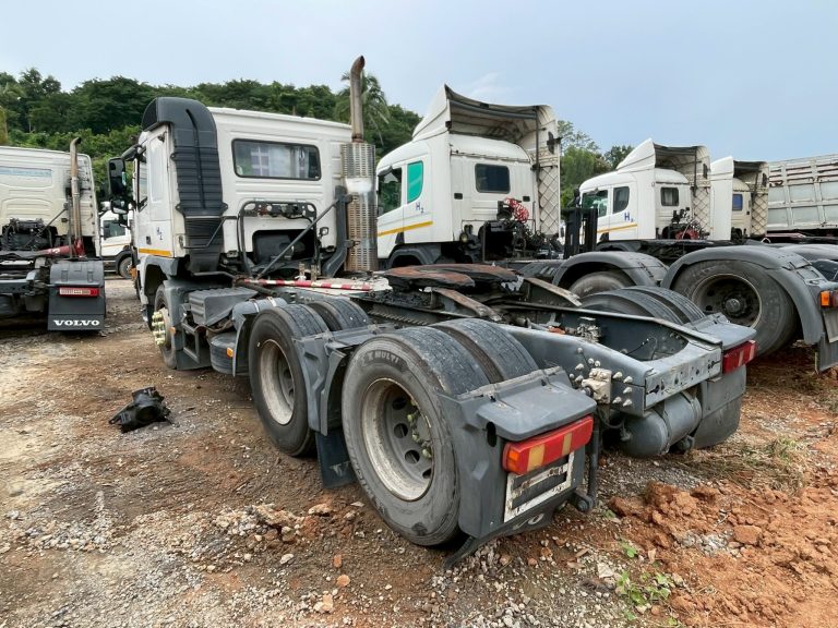 VOLVO FM 400แรงม้า รถบรรทุก หัวลาก 10ล้อ หัวลาก เฉพาะหัว ปี2009 VOLVO FM 400แรงม้า รถบรรทุก หัวลาก 10ล้อ หัวลาก เฉพาะหัว ปี2009