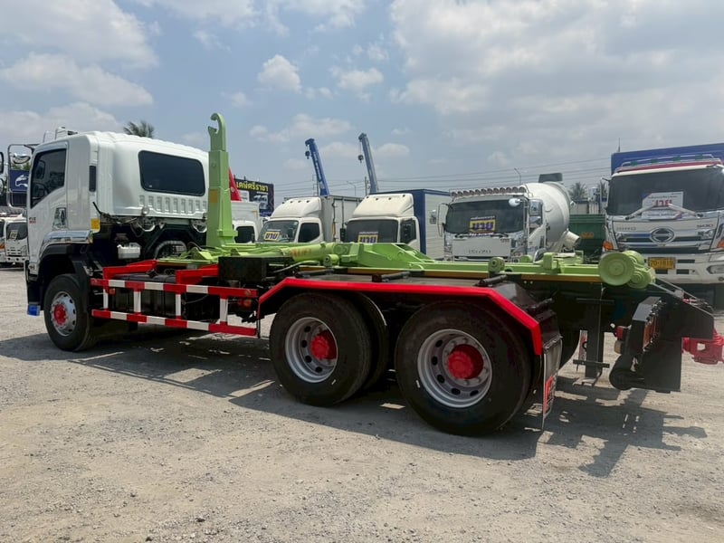 ISUZU FVZ รถบรรทุก 10ล้อ กระบะเหล็กติดเครน ปี2020 เลขไมล์น้อยกว่า 800,000 กม. ISUZU FVZ รถบรรทุก 10ล้อ กระบะเหล็กติดเครน ปี2020 เลขไมล์น้อยกว่า 800,000 กม.