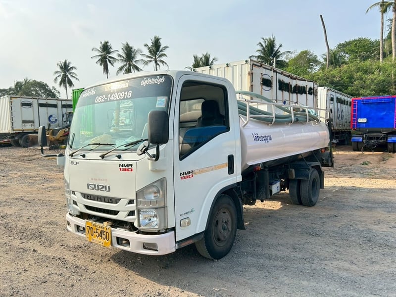 ISUZU NMR รถบรรทุก 6ล้อ รถดูดสิ่งปฏิกูล ปี2022 เลขไมล์น้อยกว่า 500,000 กม.