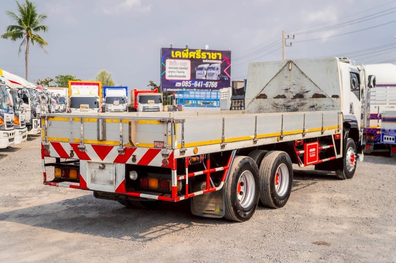 ISUZU FVM รถบรรทุก 10ล้อ กระบะเหล็ก ปี2018 เลขไมล์ 419,351 กม. ISUZU FVM รถบรรทุก 10ล้อ กระบะเหล็ก ปี2018 เลขไมล์ 419,351 กม.