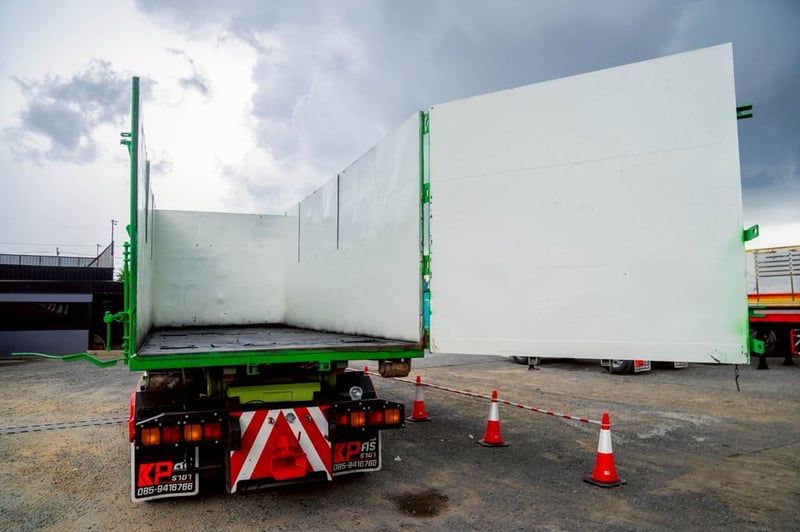 ISUZU FVZ 300แรงม้า รถบรรทุก 12ล้อ ดั้มพ์ ปี2020 ทะเบียน 53-2732 ISUZU FVZ 300แรงม้า รถบรรทุก 12ล้อ ดั้มพ์ ปี2020 ทะเบียน 53-2732