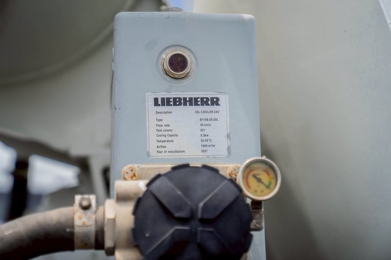 HINO FM 344แรงม้า รถบรรทุก 10ล้อ โม่ผสมปูน   LIEBHERR  ปี2019 เลขไมล์ 165,559 กม.