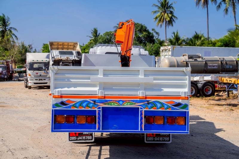 ISUZU FTR รถบรรทุก 6ล้อ กระบะเหล็กติดเครน ปี2016 เลขไมล์ 108,846 กม.