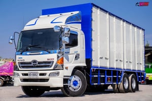 HINO FL 212แรงม้า รถบรรทุก 10ล้อ ตู้แห้ง ปี2015