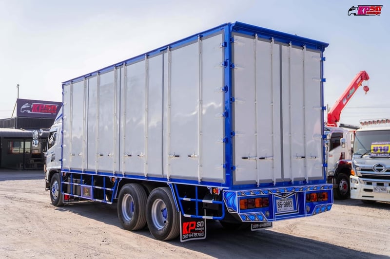HINO FL 212แรงม้า รถบรรทุก 10ล้อ ตู้แห้ง ปี2015