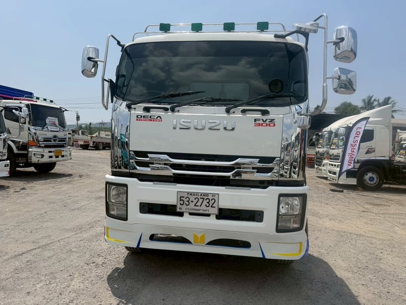 ISUZU FVZ รถบรรทุก 10ล้อ กระบะเหล็กติดเครน ปี2020 เลขไมล์น้อยกว่า 800,000 กม. ISUZU FVZ รถบรรทุก 10ล้อ กระบะเหล็กติดเครน ปี2020 เลขไมล์น้อยกว่า 800,000 กม.