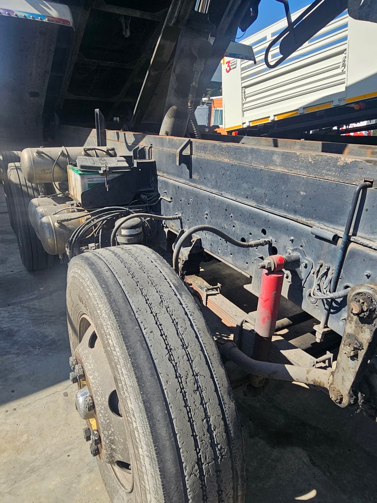 ISUZU FXZ 360  รถบรรทุก 12ล้อ พ่วงแม่ลูก ปี2012