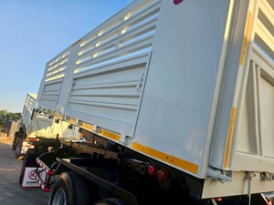 รถพ่วง Hino Victor 380 ปี61