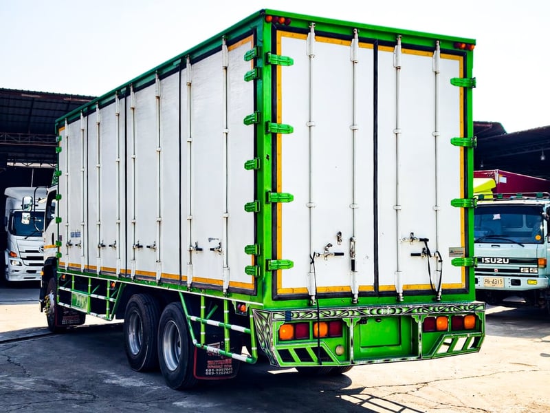 ISUZU FVM 300แรงม้า รถบรรทุก 10ล้อ ตู้แห้ง ปี2018