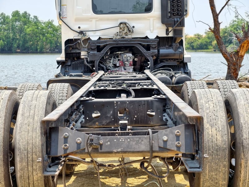 HINO FL 260แรงม้า รถบรรทุก 10ล้อ หัวลาก เฉพาะหัว ปี2017