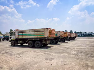 MITSUBISHI FUSO FN 220แรงม้า รถบรรทุก 10ล้อ ดั้มพ์ ปี1997 MITSUBISHI FUSO FN 220แรงม้า รถบรรทุก 10ล้อ ดั้มพ์ ปี1997