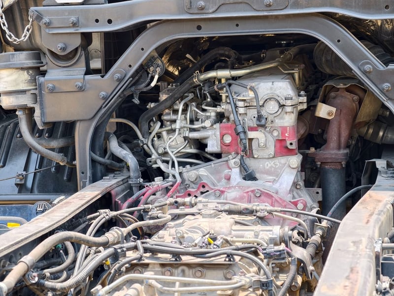 HINO FL 260แรงม้า รถบรรทุก 10ล้อ หัวลาก เฉพาะหัว ปี2017