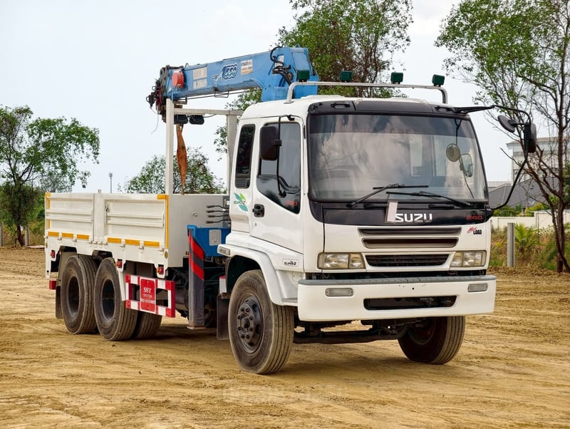 ISUZU FVZ 200แรงม้า รถบรรทุก 10ล้อ กระบะเหล็กติดเครน ปี2006 เลขไมล์ 200,000 กม.