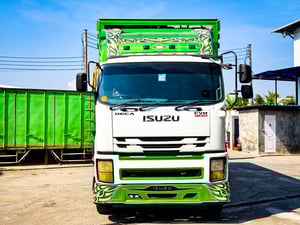 ISUZU FVM 300แรงม้า รถบรรทุก 10ล้อ ตู้แห้ง ปี2018