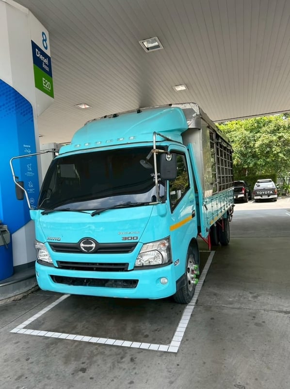 HINO XZU 150แรงม้า รถบรรทุก 6ล้อ สองแถว ปี2018(2872)