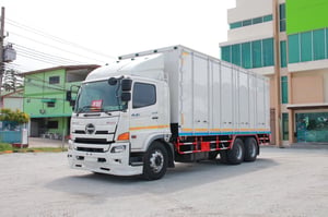 สิบล้อตู้ HINO FL8J 260 แรง(0511) สิบล้อตู้ HINO FL8J 260 แรง(0511)