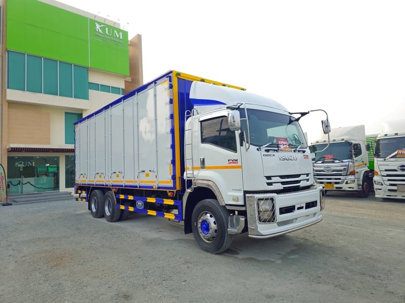 ISUZU FVM 240 แรง