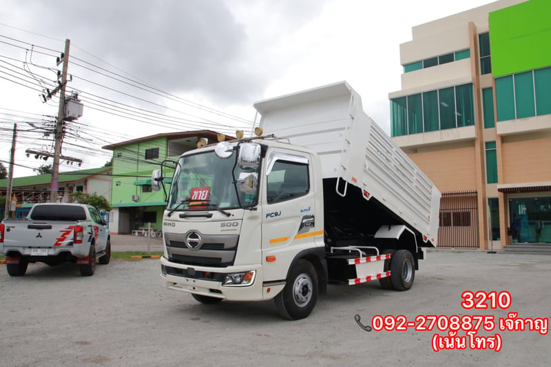 HINO FC 210แรงม้า รถบรรทุก 6ล้อ ดั้มพ์ ปี2021(3210) HINO FC 210แรงม้า รถบรรทุก 6ล้อ ดั้มพ์ ปี2021(3210)