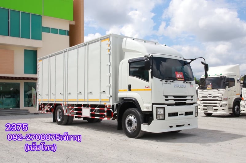ISUZU FTR 240แรงม้า รถบรรทุก 6ล้อ ตู้แห้ง ปี2022(2375)
