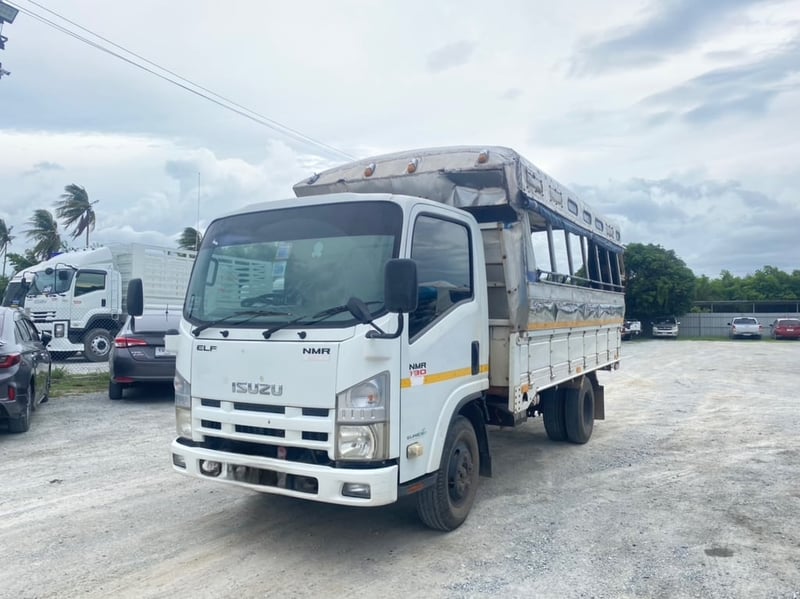 ISUZU NMR 130แรงม้า รถบรรทุก 6ล้อ สองแถว ปี2014(4930) ISUZU NMR 130แรงม้า รถบรรทุก 6ล้อ สองแถว ปี2014(4930)