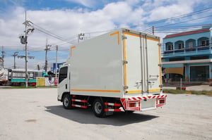 ISUZU NLR 130แรงม้า รถบรรทุก 4ล้อ ตู้เย็น ปี2019(5503)