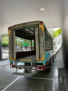 HINO XZU 150แรงม้า รถบรรทุก 6ล้อ สองแถว ปี2018(2872)