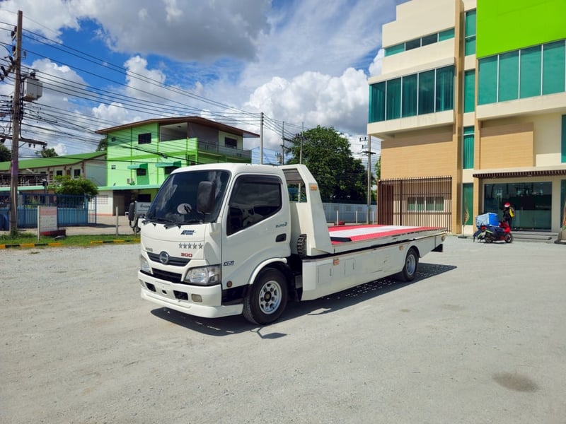 สี่ล้อสไลด์ HINO XZU 136 แรง(0597) สี่ล้อสไลด์ HINO XZU 136 แรง(0597)