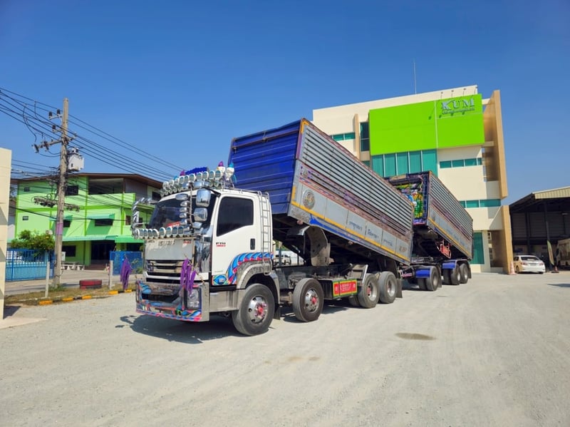 ISUZU FYH 360แรงม้า รถบรรทุก 12ล้อ พ่วงแม่ลูก ปี2013(2507-2508)