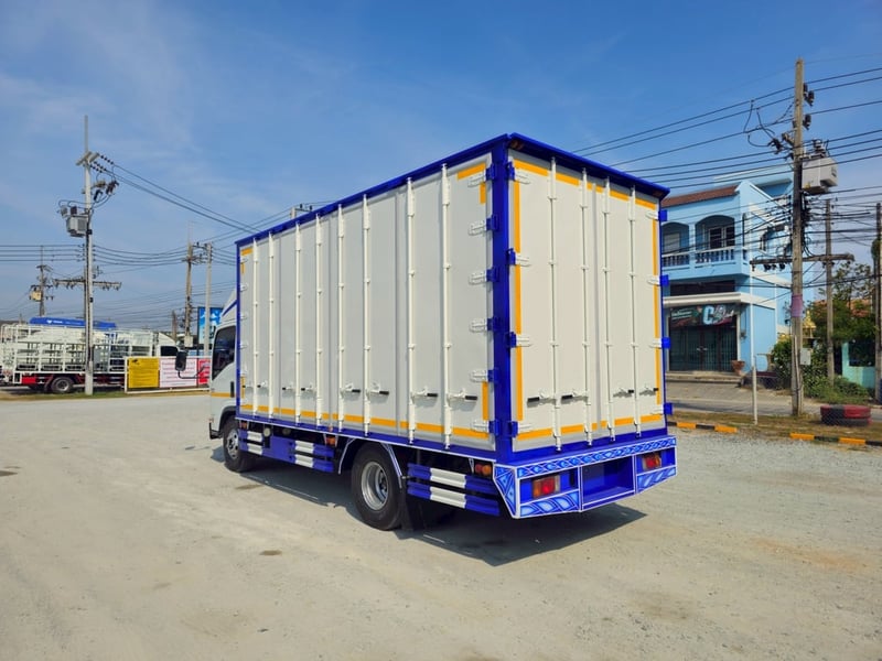 หกล้อตู้ ISUZU NPR 150 แรง ปี2565(5464) หกล้อตู้ ISUZU NPR 150 แรง ปี2565(5464)