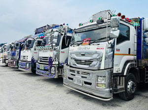 ISUZU FXZ 360แรงม้า รถบรรทุก 10ล้อ ดั้มพ์ ปี2015